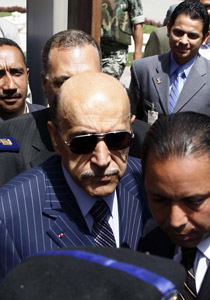 علاقة سليمان بجهاز المخابرات تثير تساؤلات حول مصداقية الانتخابات! صورة رقم 1