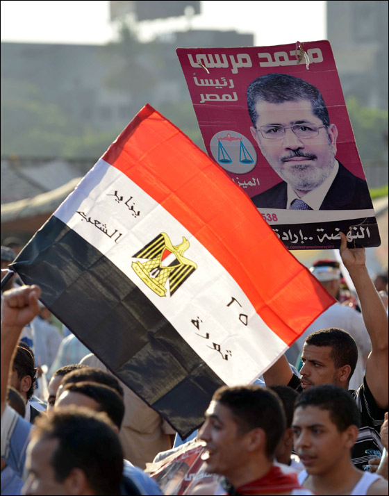 محمد مرسي يشجع على المصالحة واستمرار الثورة في اول خطاب له صورة رقم 26