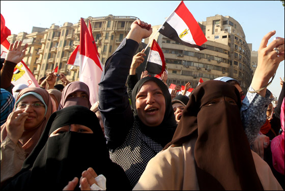 محمد مرسي يشجع على المصالحة واستمرار الثورة في اول خطاب له صورة رقم 6