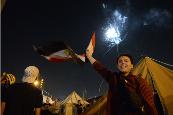 محمد مرسي يشجع على المصالحة واستمرار الثورة في اول خطاب له صورة رقم 10