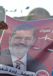 محمد مرسي يشجع على المصالحة واستمرار الثورة في اول خطاب له صورة رقم 2