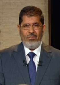محمد مرسي يشجع على المصالحة واستمرار الثورة في اول خطاب له صورة رقم 1