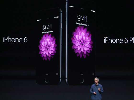 بالصور.. آبل تفاجئ العالم بآيفوني 6 مختلفين بدل واحد وساعة ذكية ايضا!! صورة رقم 11 بالصور.. آبل تفاجئ العالم بآيفوني 6 مختلفين بدل واحد وساعة ذكية ايضا!! صورة رقم 11