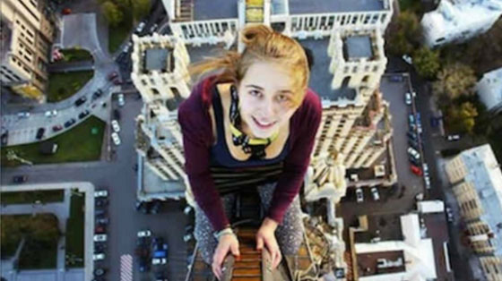 10 صور سيلفي اخيرة التقطها اصحابها لحظات قبل مقتلهم صورة رقم 1 10 صور سيلفي اخيرة التقطها اصحابها لحظات قبل مقتلهم صورة رقم 1
