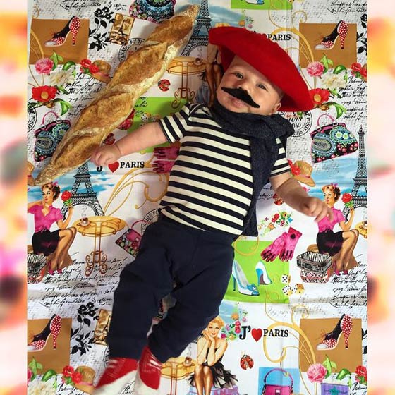 صور طفل رائع يرتدي بدلة هالوين جديدة يوميا لمدة شهر كامل صورة رقم 7