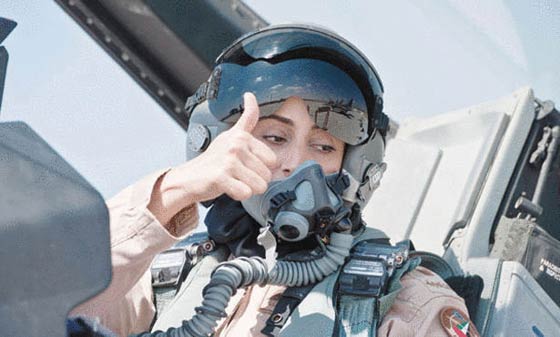  النوعاللطيف يحلق في السماء ويبرع في قيادة الطائرات.. وهؤلاء هن المتفوقات صورة رقم 2