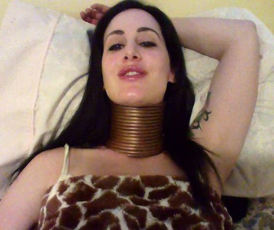 هل تنجح هذه الشابة الامريكية في ان تصبح المرأة الزرافة؟ صورة رقم 9