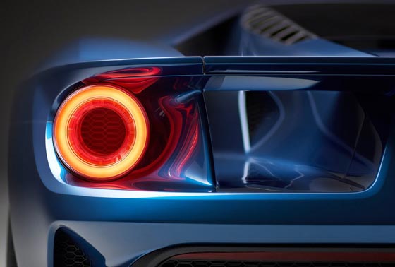 فورد GT خارقة مع احدث التقنيات التي انتجتها الشركة في تاريخها صورة رقم 12