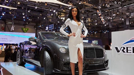 معرض جنيف الدوالي.. سيارات ونساء ونظرات ساحرة صورة رقم 10