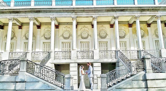 صور عروس وعريس يقيمان 38 حفل زفاف في 6 قارات من ضمنها مصر والمغرب صورة رقم 7