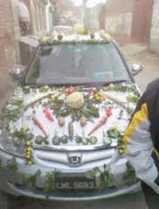 صور اجمل وأغرب سيارات مزينة  للعروس: بالزهور، الفواكه، الشوكولاطة واكياس الشيبس! صورة رقم 6
