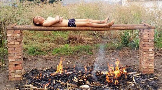 صيني يشن حملة قد تكون الاغرب في العالم.. على مرضه صورة رقم 2