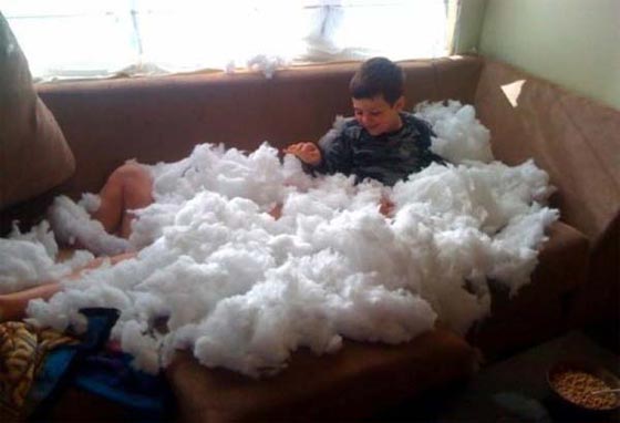 صور مضحكة: اطفال مشاغبون يسببون المشاكل ببراءة وشقاوة صورة رقم 8 صور مضحكة: اطفال مشاغبون يسببون المشاكل ببراءة وشقاوة صورة رقم 8