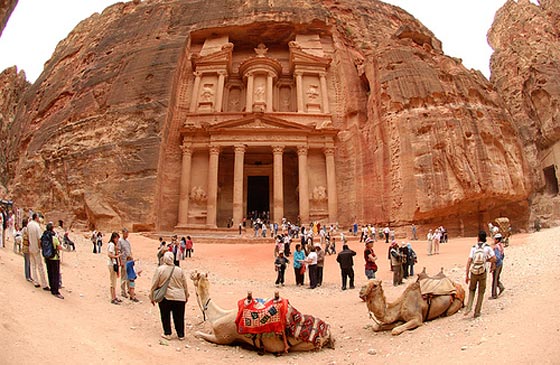 البتراء الاردنية تعيش انتكاسة سياحية غير مسبوقة صورة رقم 1