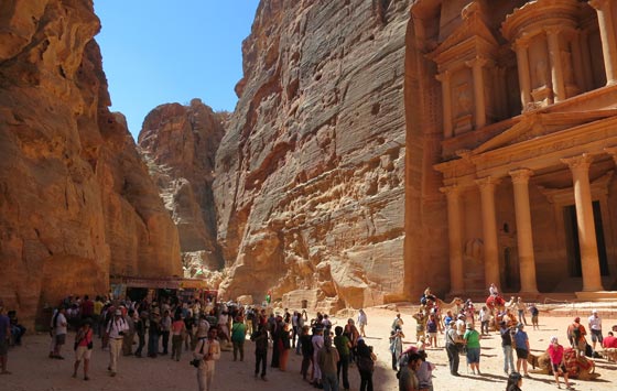 البتراء الاردنية تعيش انتكاسة سياحية غير مسبوقة صورة رقم 8