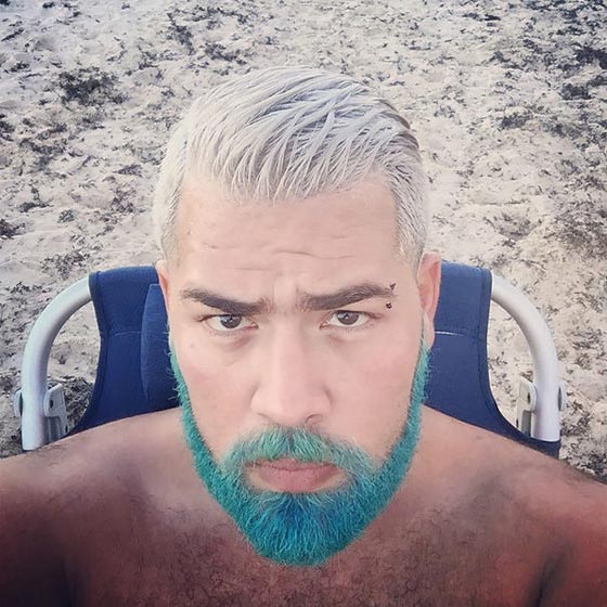 صور غريبة جدا: آخر موضة للرجال: لحية حمراء وخضراء وشعر بنفسجي  صورة رقم 18