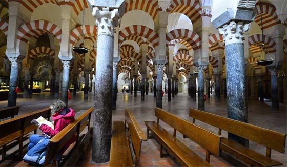 بالصور.. بعث العصر الاسلامي الذهبي في مواقع سياحية اسبانية صورة رقم 1