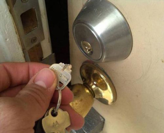 المنحوس منحوس: صور مضحكة ومحزنة في نفس الوقت لأسوأ الناس حظا! صورة رقم 5
