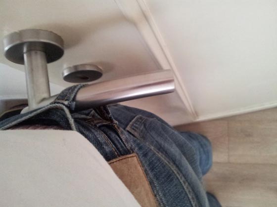 صور كاشفة.. هكذا تتحول هيبة طول القامة الى خيبة مضروبة في خيبة صورة رقم 6 صور كاشفة.. هكذا تتحول هيبة طول القامة الى خيبة مضروبة في خيبة صورة رقم 6