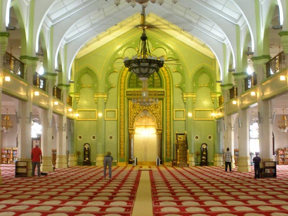 صور مسجد السلطان عمر علي سيف الدين: تحفة اسلامية ممزوجة بفن العمارة الايطالي صورة رقم 14 صور مسجد السلطان عمر علي سيف الدين: تحفة اسلامية ممزوجة بفن العمارة الايطالي صورة رقم 14