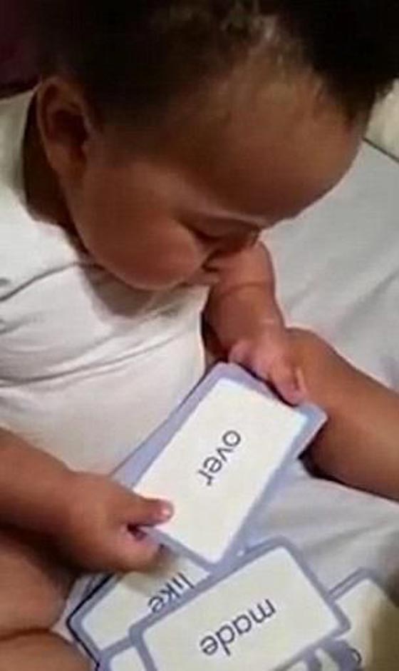 شاهد الطفل المعجزة.. رضيع (19 شهرا) يقرأ الكلمات صورة رقم 2