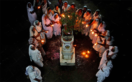 صور رائعة من الهند  في مهرجان عيد الانوار (ديفالي)  صورة رقم 11