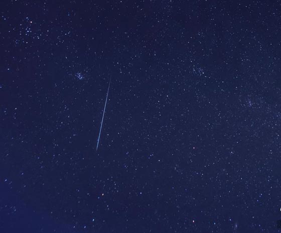 سماء الصين تشهد زخات من الشهب.. اكثر من الف شهاب في الساعة!!  صورة رقم 2
