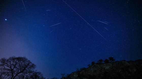 سماء الصين تشهد زخات من الشهب.. اكثر من الف شهاب في الساعة!!  صورة رقم 9
