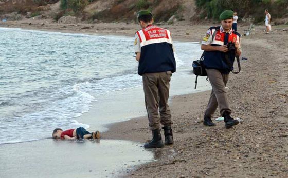 صور عام 2015.. سنة مليئة بالانجازات والازمات..الغرائب والمجازفات صورة رقم 17 صور عام 2015.. سنة مليئة بالانجازات والازمات..الغرائب والمجازفات صورة رقم 17