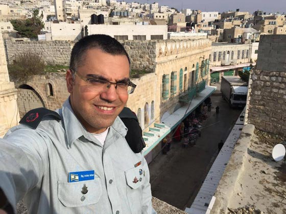ادرعي الاحتلال يستفز اهل الفيسبوك للتشبه ببلال الذكي.. الحالم بنوبل صورة رقم 3