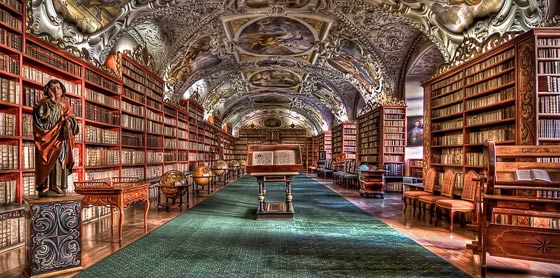 تعرف على اجمل المكتبات في العالم شكلها يشجع على القراءة صورة رقم 2
