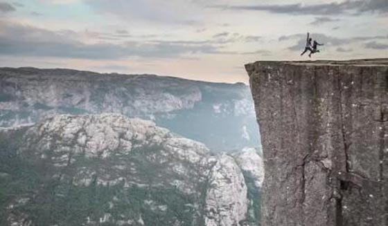 شاب وصديقته يزوران 52 دولة حول العالم في 6 سنوات وينفقان 8 دولارات يوميا فقط! صورة رقم 4