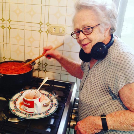 صورة تسعينية لبنانية مهضومة.. تشعل انستجرام صورة رقم 2
