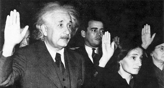 اينشتاين: العبقري الذي قدّم طلبا للتخلّي عن جوازه الألماني مرتين! صورة رقم 8 اينشتاين: العبقري الذي قدّم طلبا للتخلّي عن جوازه الألماني مرتين! صورة رقم 8