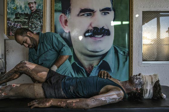 لغة الكاميرا.. افضل صور عام 2015 كما التقطها الصحافيون صورة رقم 5