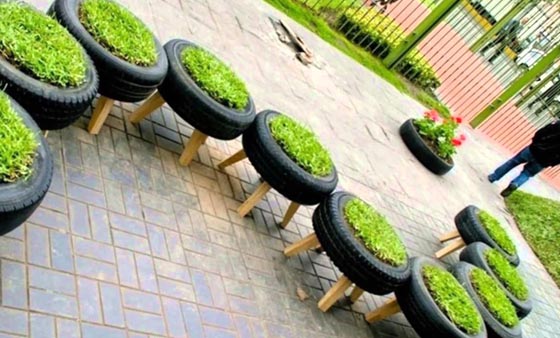   عراقي مبدع يحول إطارات السيارات القديمة إلى تحف منزلية  صورة رقم 14