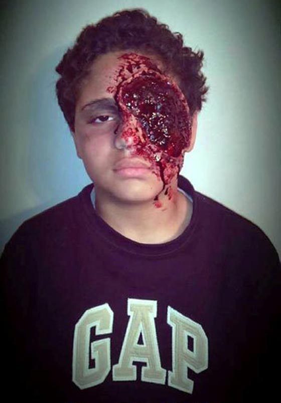 صور مرعبة فيها عنف ودماء: أحب طب التشريح وانتقل لعالم الخدع السينمائية  صورة رقم 9