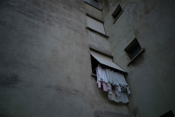 مصور  شهير يتحول الى لص خبيث.. يقتحم اللحظات الخاصة دون استئذان!! صورة رقم 4