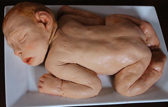 ممرضة تستوحي صناعة الكعك من غرفة العمليات والمشاهد المروعة صورة رقم 7