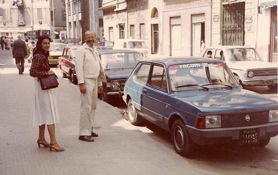 صور سيارات في مصر في السبعينيات والثمانينيات: قارنوها بسيارات اليوم!  صورة رقم 1