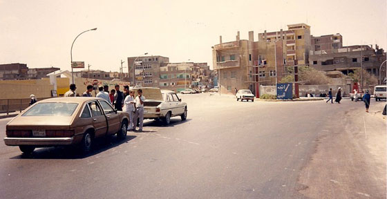 صور سيارات في مصر في السبعينيات والثمانينيات: قارنوها بسيارات اليوم!  صورة رقم 22
