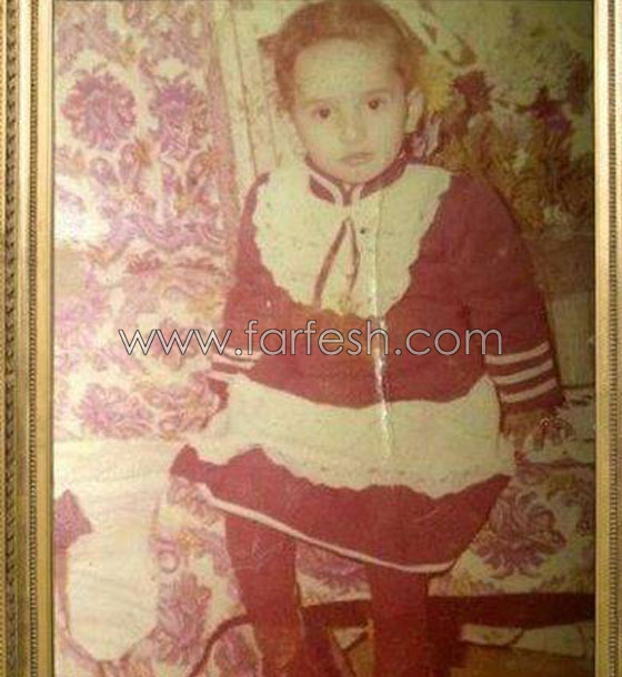 30 صورة لأشهر الفنانين أيام الطفولة البريئة: من منهم تغير كثيرا؟ صورة رقم 22 30 صورة لأشهر الفنانين أيام الطفولة البريئة: من منهم تغير كثيرا؟ صورة رقم 22