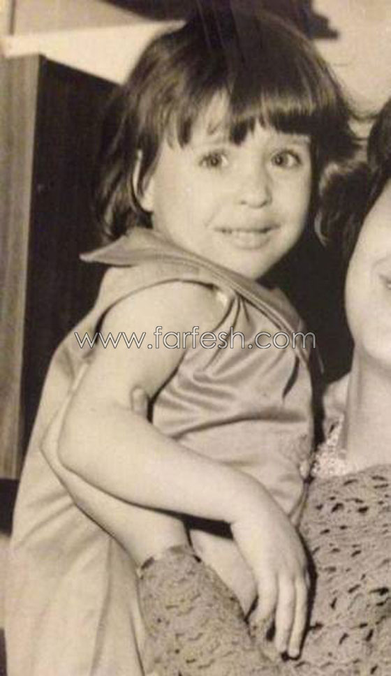 30 صورة لأشهر الفنانين أيام الطفولة البريئة: من منهم تغير كثيرا؟ صورة رقم 24 30 صورة لأشهر الفنانين أيام الطفولة البريئة: من منهم تغير كثيرا؟ صورة رقم 24