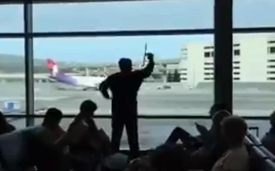  ابداعات عصرية.. محترفون يؤدون وظائفهم وكانهم انسان آلي صورة رقم 6