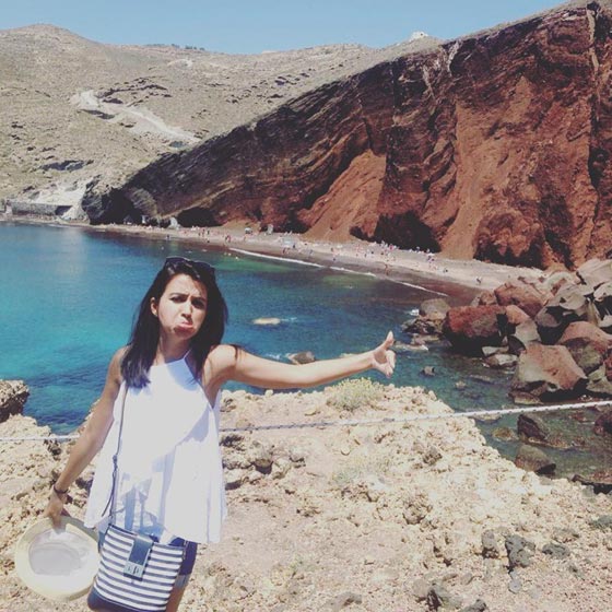 صور غير تقليدية لعروس بدون عريسها في شهر عسل.. امر من المر صورة رقم 8