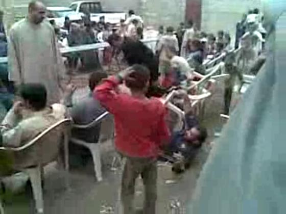 شاب يوقع صديقه في مقلب محرج.. شاهد ما فعله صورة رقم 4 شاب يوقع صديقه في مقلب محرج.. شاهد ما فعله صورة رقم 4
