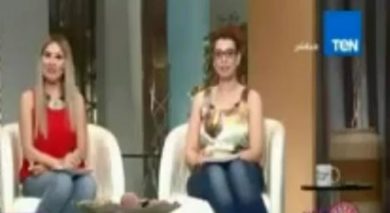متصل يعرض الزواج على مذيعة ويقول لها (هموت واتجوزك).. فيديو صورة رقم 1