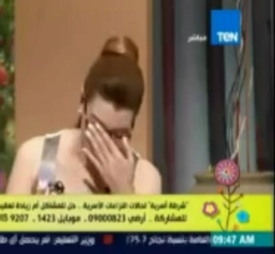 متصل يعرض الزواج على مذيعة ويقول لها (هموت واتجوزك).. فيديو صورة رقم 3