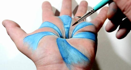 صور وفيديو مذهل.. فنان يرسم على يده بتقنية ثلاثية الابعاد صورة رقم 5