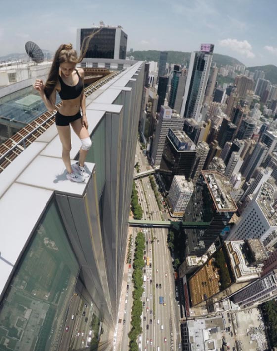 لن تصدق كيف تلتقط هذه الفتاة الروسية صور سيلفي خطيرة! صورة رقم 6